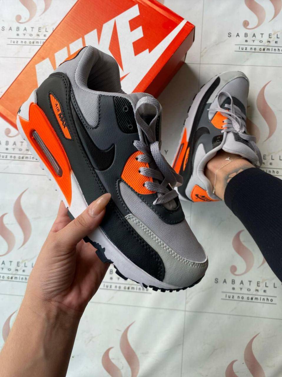 Nike AirMax Orange